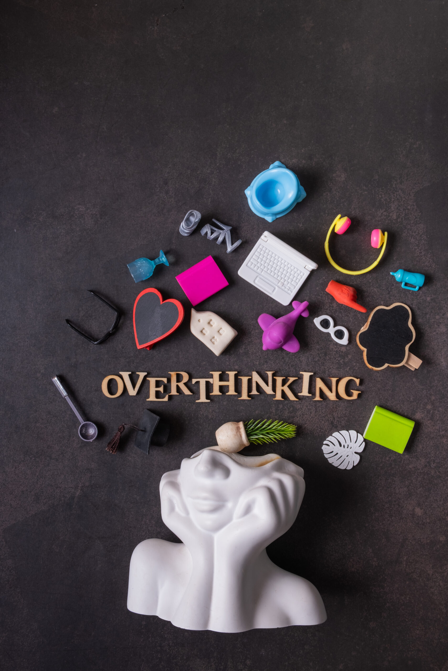 symptoms of overthinking
